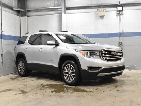 Used 2019 GMC Acadia SLE w/ LPO, Floor Liner Package image 29
