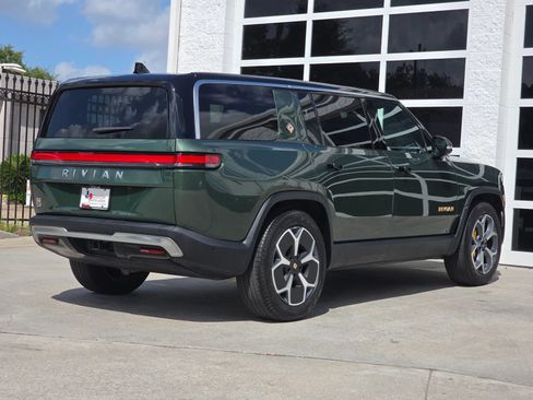 Used 2024 Rivian R1S Adventure AWD/4WD image 5