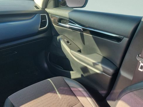 Used 2022 Kia Seltos S FWD image 25