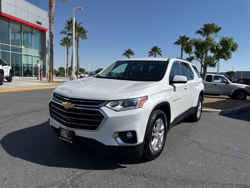 Used 2020 Chevrolet Traverse LT AWD/4WD image 2