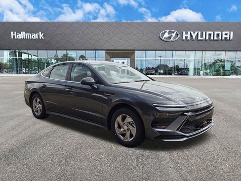 New 2026 Hyundai Sonata SE FWD image 1