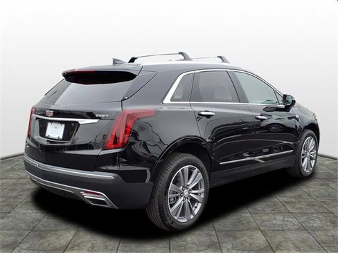 Certified 2025 Cadillac XT5 Premium Luxury image 5