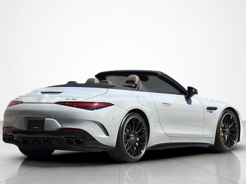 Used 2022 Mercedes-Benz SL 63 AMG 4MATIC image 5