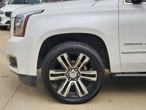 Used 2017 GMC Yukon XL Denali w/ Open Road Package image 8