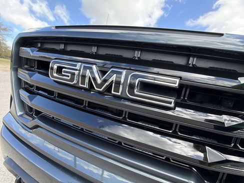 Certified 2022 GMC Sierra 1500 Elevation w/ LPO, Elevation Black Package image 34