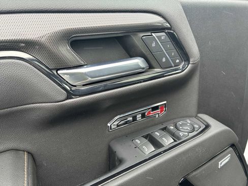 Certified 2022 GMC Sierra 1500 AT4 w/ Technology Package image 29