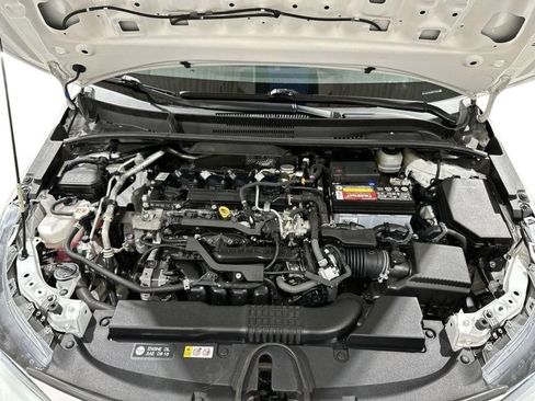 Used 2021 Toyota Corolla SE FWD image 18