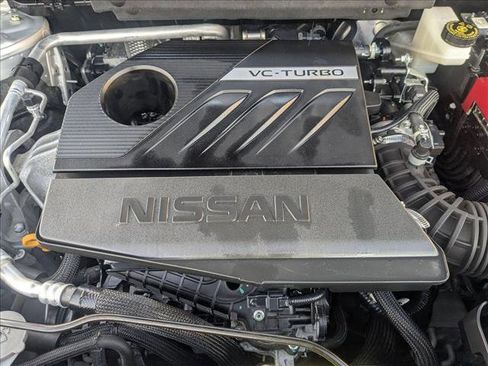 Used 2024 Nissan Rogue SV image 22