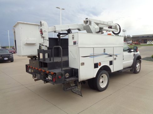 Used 2009 Ford F550 4x4 Regular Cab Super Duty image 5