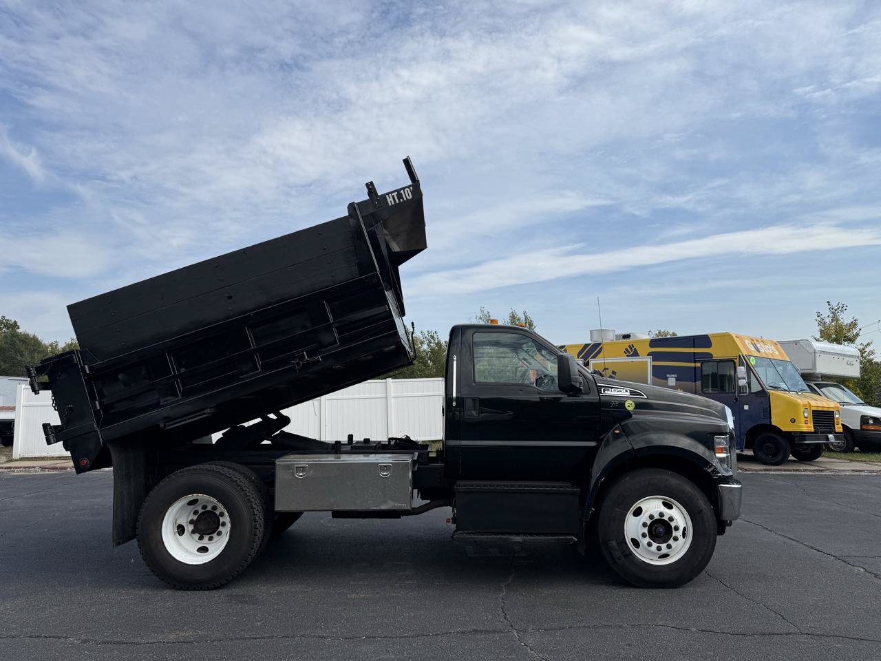 Used 2019 Ford F650 2WD Regular Cab Super Duty image 14