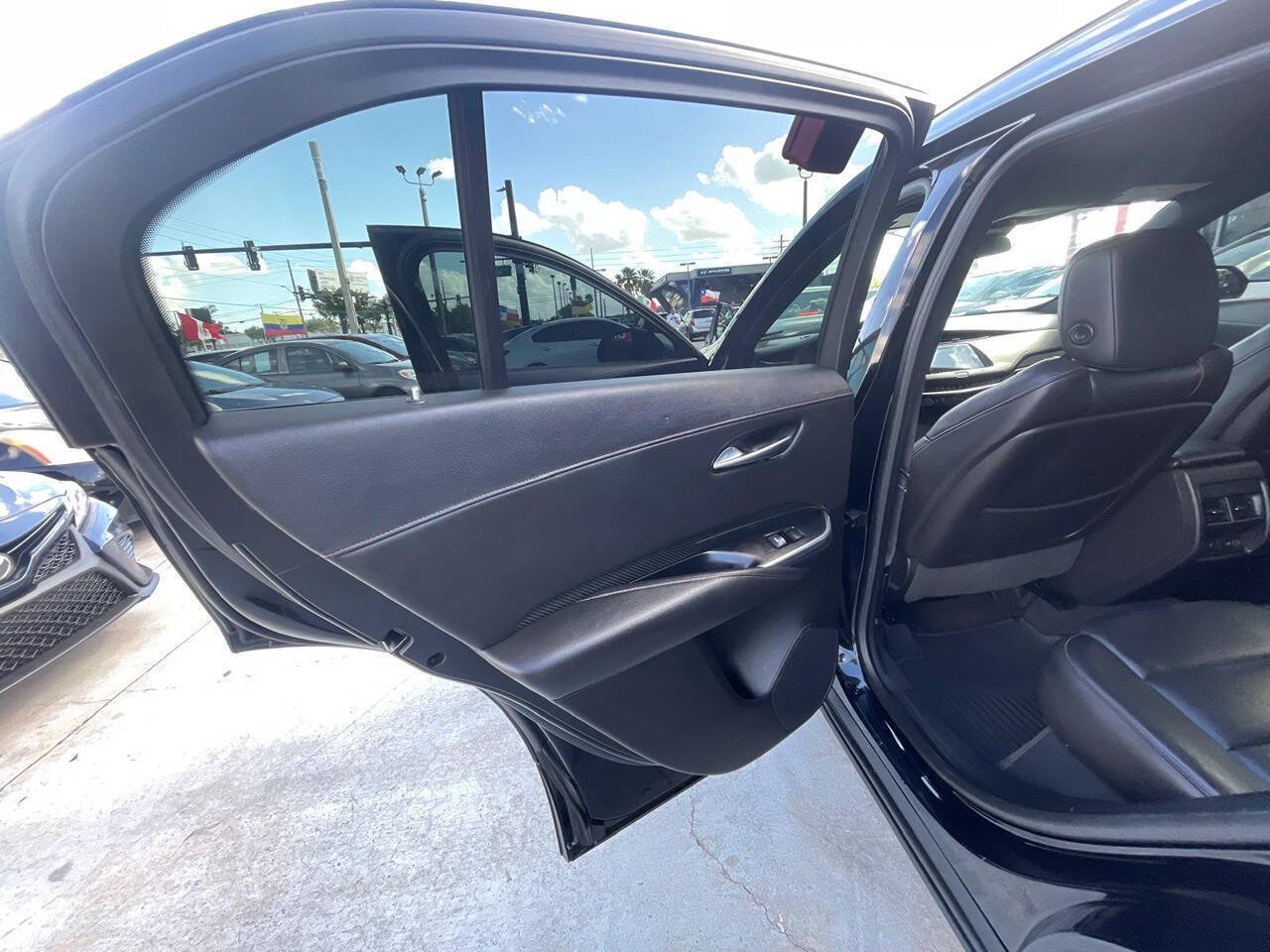 Used 2019 Cadillac XT4 Sport AWD/4WD image 13
