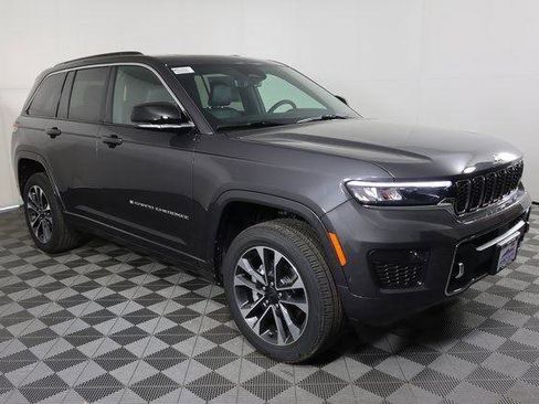 New 2025 Jeep Grand Cherokee Overland w/ Luxury Tech Group IV image 2