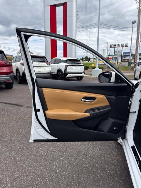 Certified 2025 Nissan Sentra SV w/ SV Premium Package FWD image 11