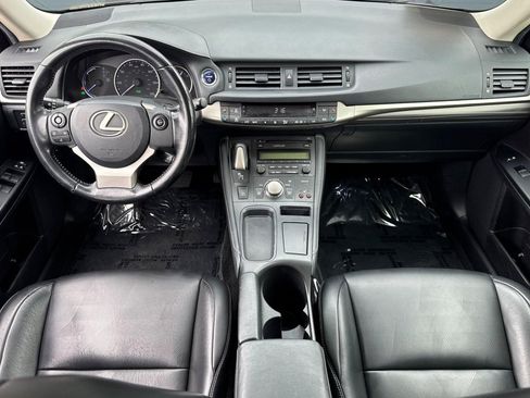 Used 2016 Lexus CT 200h w/ Seat Comfort Package FWD image 15