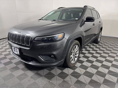 Used 2022 Jeep Cherokee Latitude Lux image 3