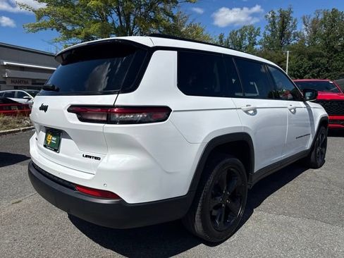 Used 2023 Jeep Grand Cherokee L Limited w/ Luxury Tech Group II AWD/4WD image 20