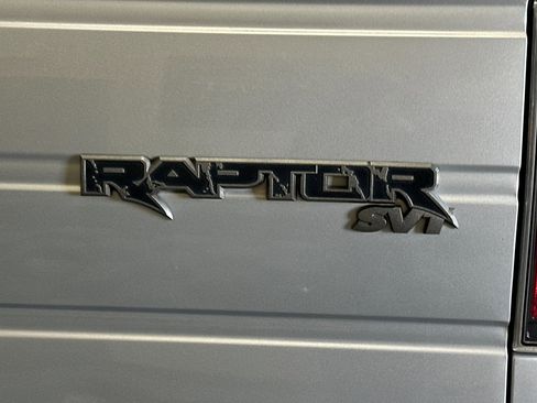 Used 2012 Ford F150 Raptor w/ Raptor Luxury Pkg image 47