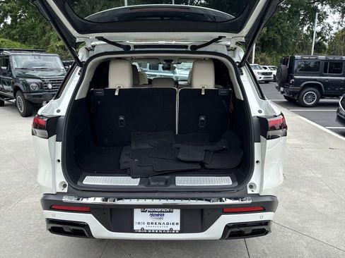 Used 2023 INFINITI QX60 Luxe w/ Cargo Package FWD image 30