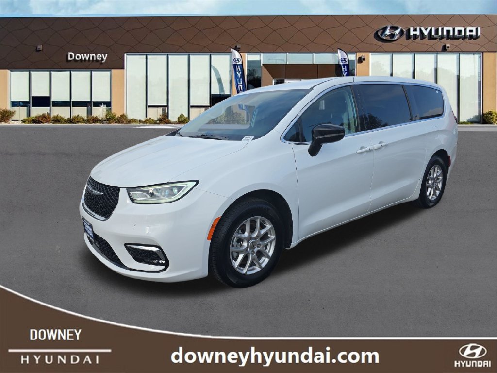Used 2024 Chrysler Pacifica Touring-L FWD 360° Tour