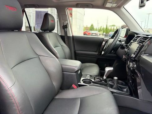 Used 2024 Toyota 4Runner TRD Off-Road Premium w/ Moonroof Package AWD/4WD image 32