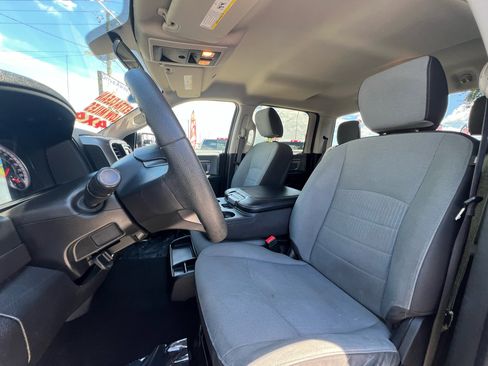 Used 2022 RAM 1500 Classic SLT image 13