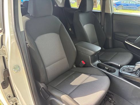 Used 2025 Kia Soul LX w/ LX Technology Package FWD image 36