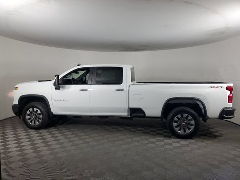 New 2026 Chevrolet Silverado 2500 Custom w/ Custom Value Package AWD/4WD image 7