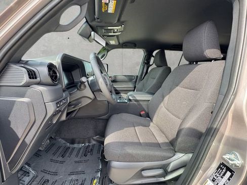 Used 2025 Toyota Land Cruiser image 19