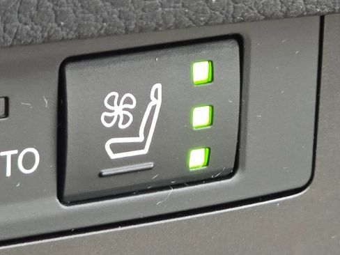 Used 2022 Lexus ES 350 w/ Premium Package image 21