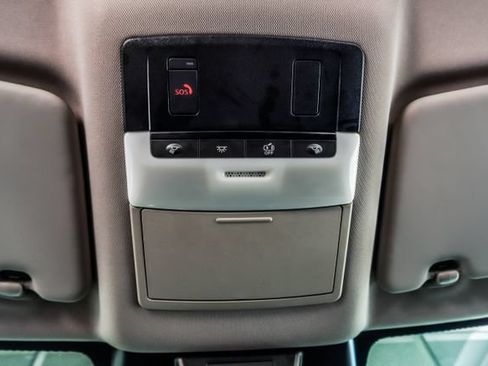 Used 2025 Nissan Rogue SV AWD/4WD image 25