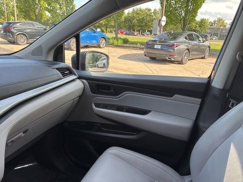 Used 2024 Honda Odyssey EX-L image 28
