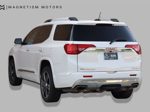 Used 2017 GMC Acadia Denali w/ Technology Package AWD/4WD image 6