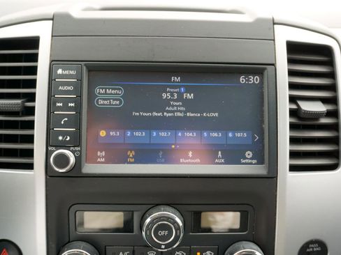 Used 2020 Nissan Frontier SV w/ Midnight Edition Floor Mats AWD/4WD image 11