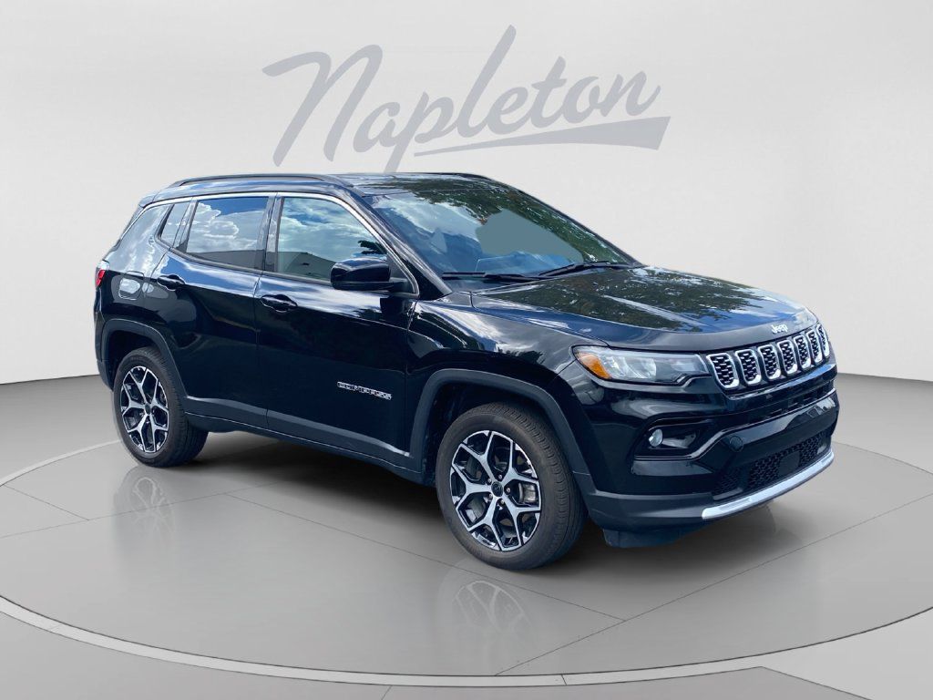Used 2026 Jeep Compass Limited AWD/4WD image 8
