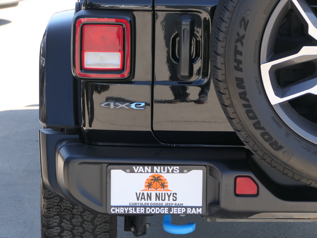 Used 2024 Jeep Wrangler Unlimited AWD/4WD image 5