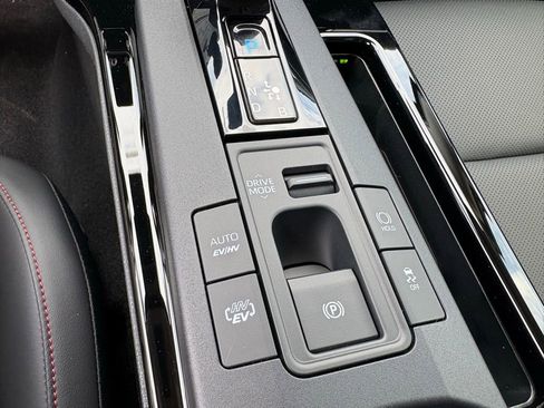 New 2026 Toyota Prius Plug-In Hybrid image 25