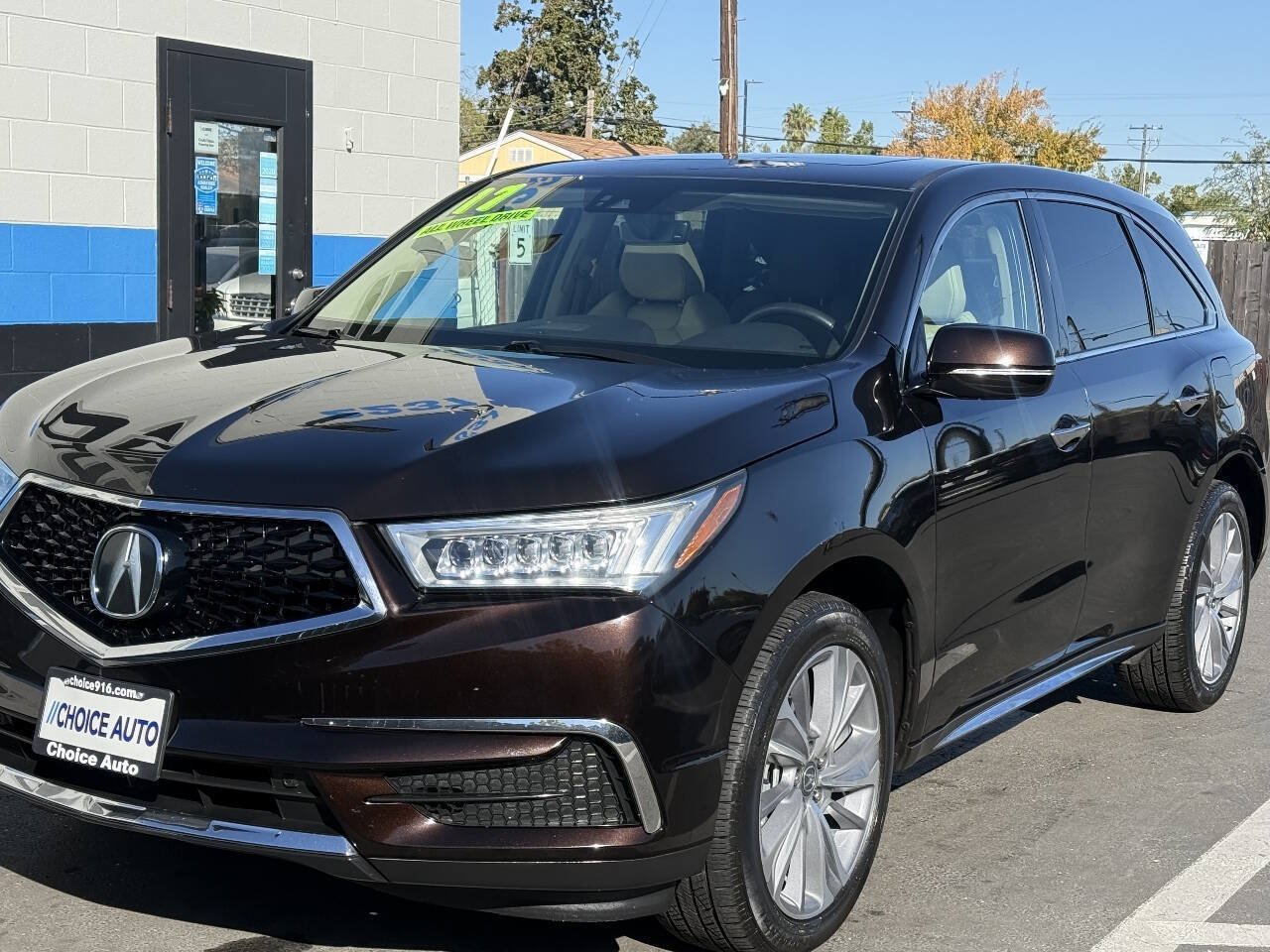 Used 2017 Acura MDX w/ Technology Package AWD/4WD image 3