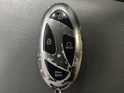 Used 2024 Hyundai Elantra SEL image 32