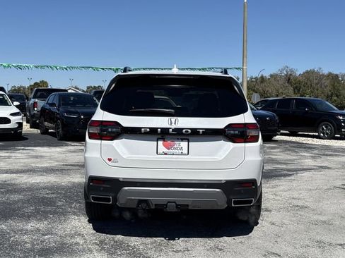 New 2026 Honda Pilot EX-L image 8