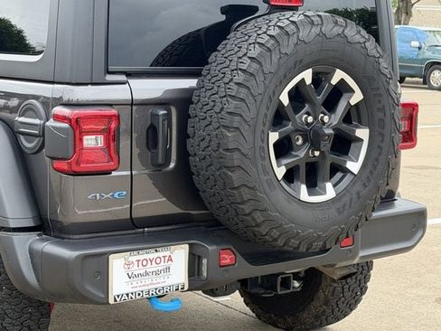 Used 2025 Jeep Wrangler Unlimited Rubicon 4xe w/ Safety Group AWD/4WD image 6