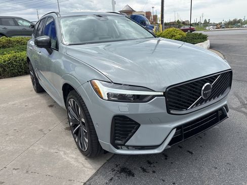 Certified 2026 Volvo XC60 B5 Ultra w/ Protection Package Premier AWD/4WD image 4