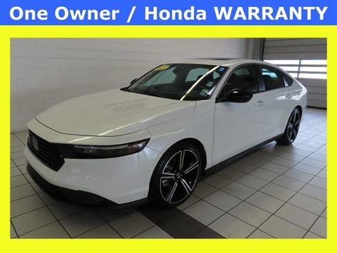 Used 2023 Honda Accord Sport image 1