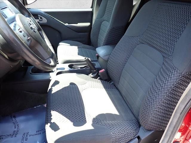 Used 2017 Nissan Frontier SV RWD image 10