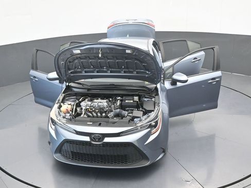 Used 2021 Toyota Corolla LE image 63