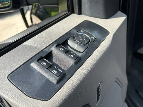 Used 2022 Ford F250 XLT w/ XLT Value Package AWD/4WD image 29