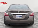 Used 2015 Nissan Altima 2.5 SV w/ Convenience Package image 4