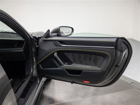 Used 2022 Porsche 911 GT3 RWD image 32