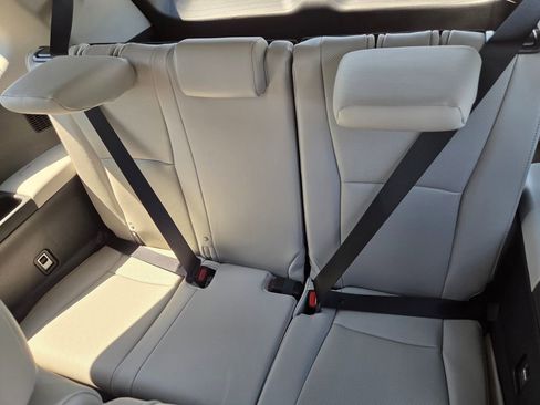 New 2026 Toyota Grand Highlander FWD image 9