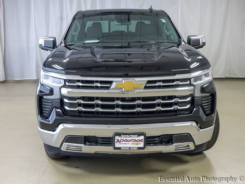 Used 2022 Chevrolet Silverado 1500 LTZ w/ LTZ Premium Package AWD/4WD image 5