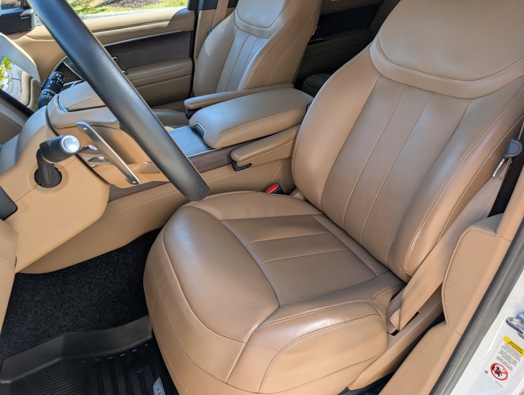 Used 2023 Land Rover Range Rover SE AWD/4WD image 5